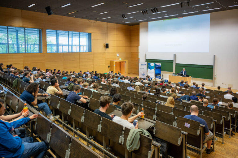 20230511_TUD_RSocher_019