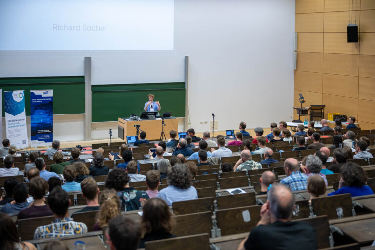 20230511_TUD_RSocher_027