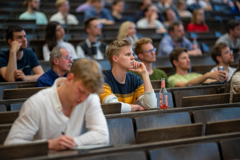 20230511_TUD_RSocher_044